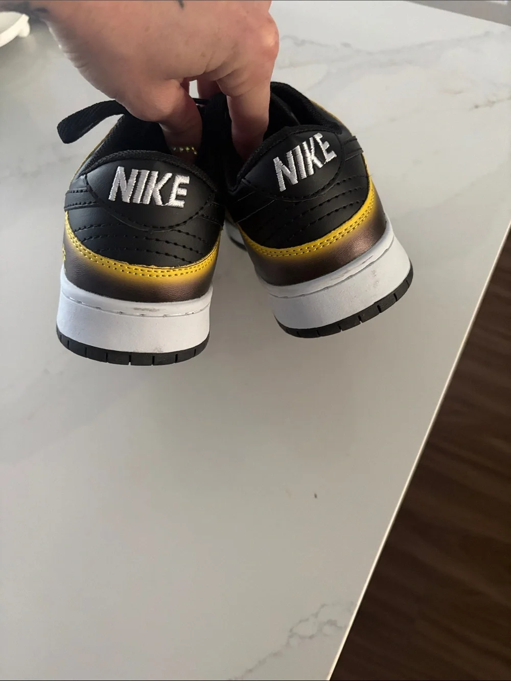 Nike black yellow